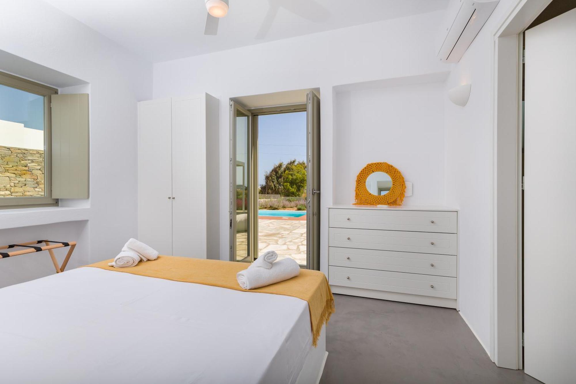 Summera Paros Chrisi Akti (Paros)